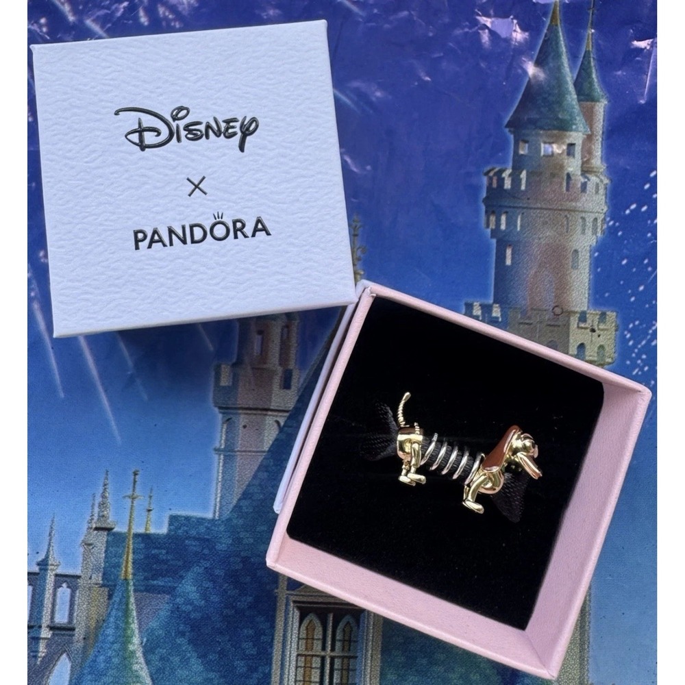 2026 Pandora Walt Disney World Parks Pixar Toy Story Charm Slinky Dog NEW